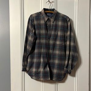Beautiful Pendleton - 100% Wool - made in USA - plaid shirt mint condition